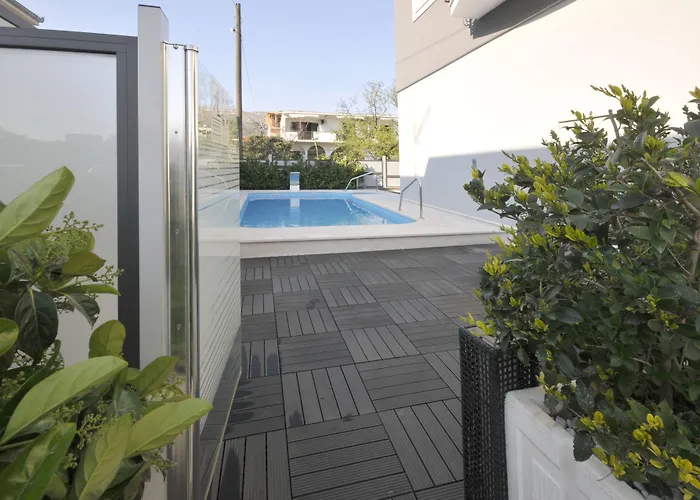 Apartments & Rooms Villa Maslina Trogir